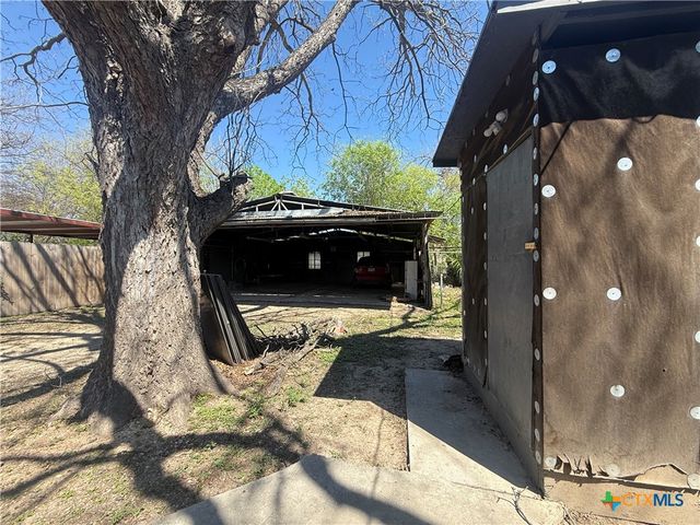 121 Peabody Avenue, San Antonio, TX 78211