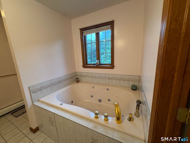 389 Old Colchester Road, Hebron, CT 06231