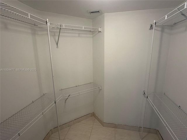 3530 MYSTIC POINTE DR 1213, Aventura, FL 33180