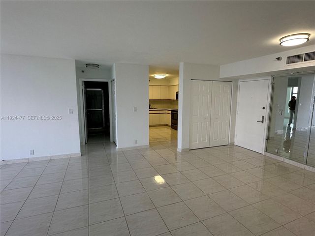 3530 MYSTIC POINTE DR 1213, Aventura, FL 33180