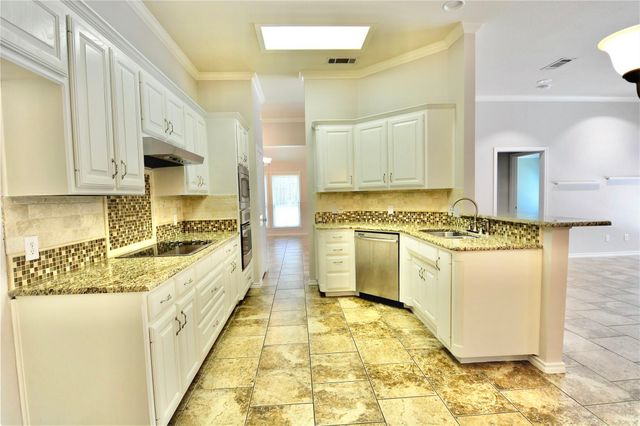 7712 Bridlewood Court, North Richland Hills, TX 76182