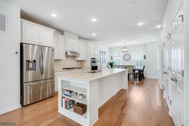 13 Braeburn Ct, Livingston Twp., NJ 07039