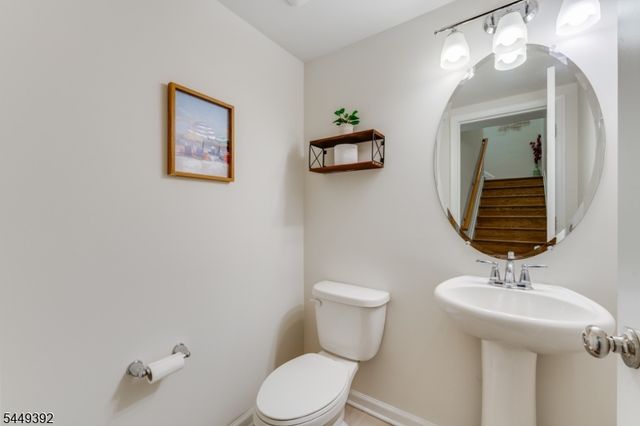 13 Braeburn Ct, Livingston Twp., NJ 07039