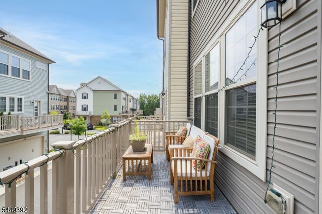 13 Braeburn Ct, Livingston Twp., NJ 07039