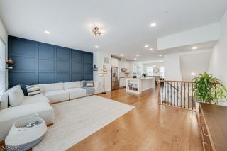 13 Braeburn Ct, Livingston Twp., NJ 07039