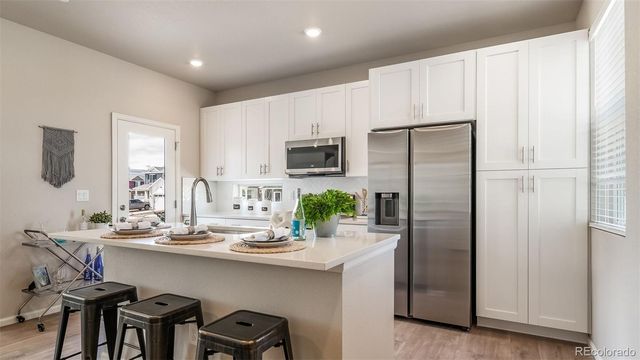 21852 E 46th Place, Aurora, CO 80019