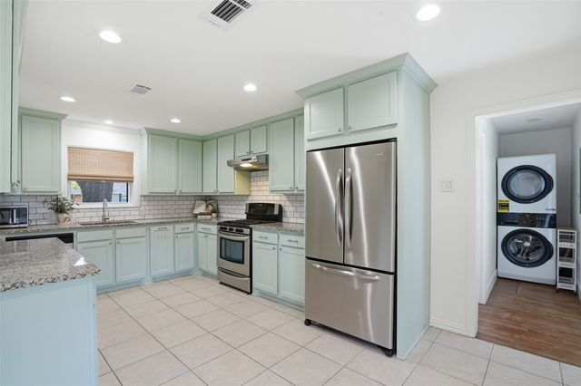 8834 Liptonshire Drive, Dallas, TX 75238