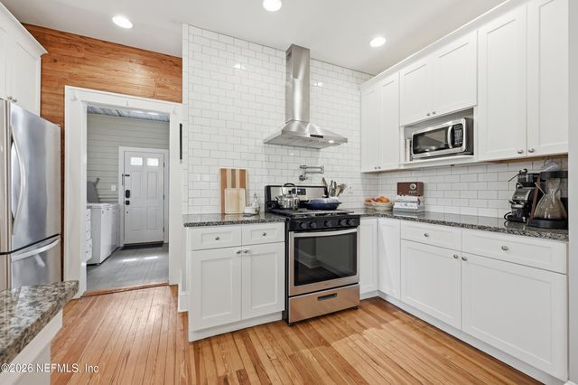 3684 OAK Street, Jacksonville, FL 32205