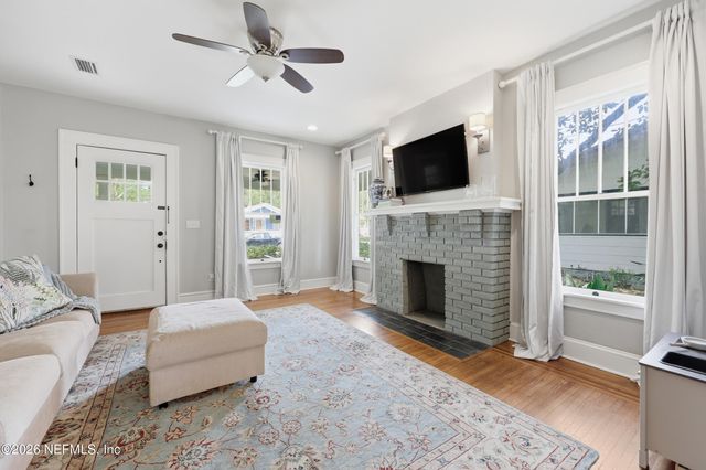 3684 OAK Street, Jacksonville, FL 32205