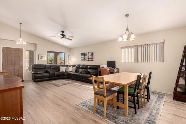 10598 E Geyer Willow Road, Tucson, AZ 85747