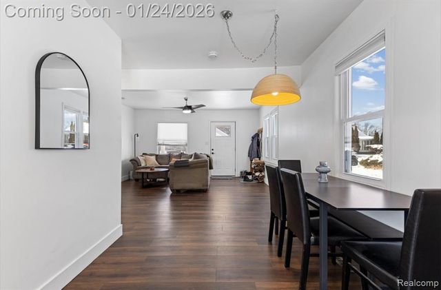 27116 Delton Street, Madison Heights, MI 48071