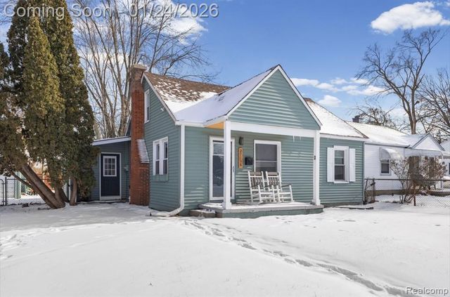 27116 Delton Street, Madison Heights, MI 48071