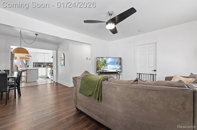 27116 Delton Street, Madison Heights, MI 48071