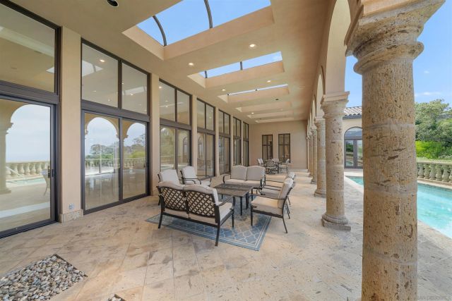 2302 Rue Adriane, La Jolla, CA 92037