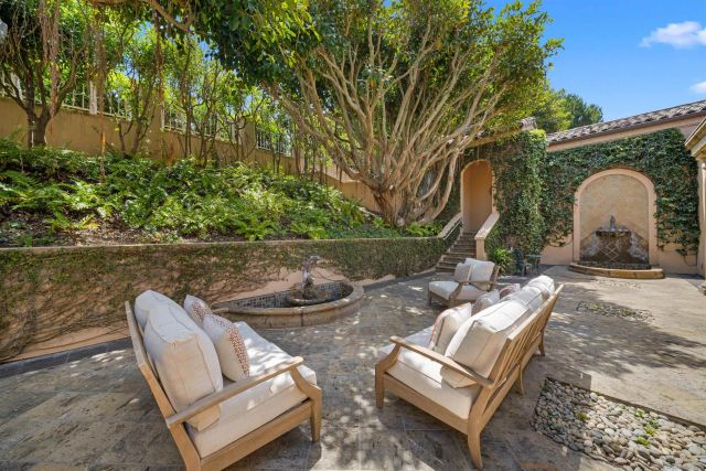 2302 Rue Adriane, La Jolla, CA 92037