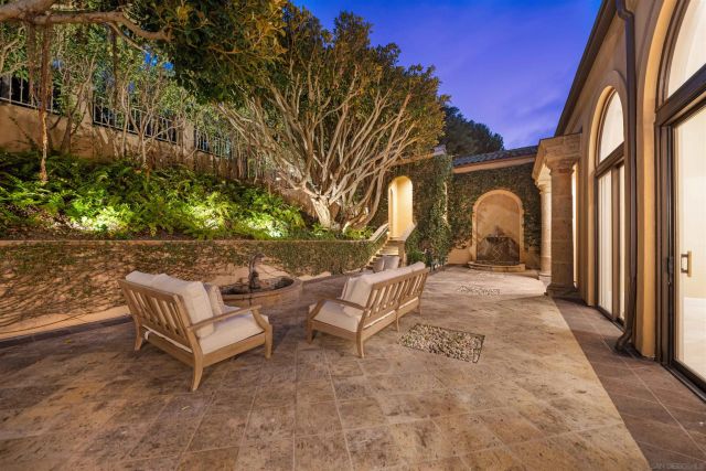 2302 Rue Adriane, La Jolla, CA 92037