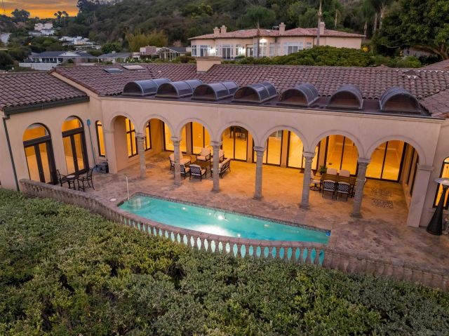 2302 Rue Adriane, La Jolla, CA 92037