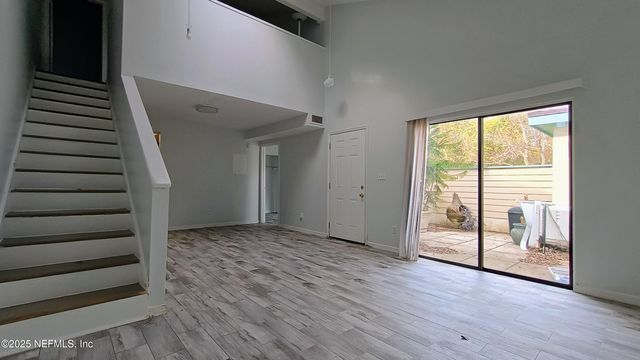 103 COURAGEOUS Court N 103, Jacksonville, FL 32233