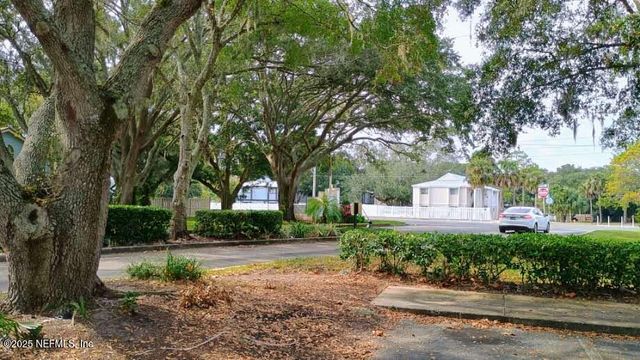 103 COURAGEOUS Court N 103, Jacksonville, FL 32233