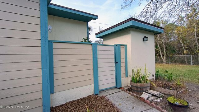 103 COURAGEOUS Court N 103, Jacksonville, FL 32233