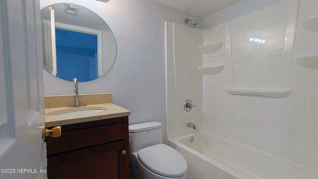 103 COURAGEOUS Court N 103, Jacksonville, FL 32233