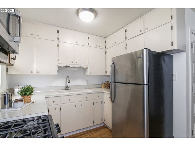 6615 Se 43RD Ave, Portland, OR 97206