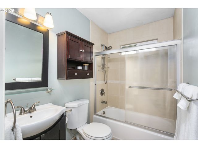 6615 Se 43RD Ave, Portland, OR 97206