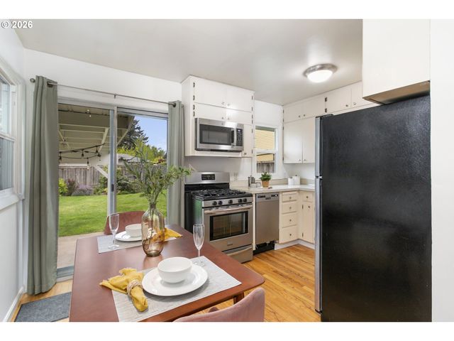 6615 Se 43RD Ave, Portland, OR 97206