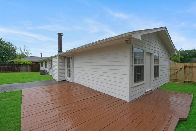 2511 Orion Drive, League City, TX 77573