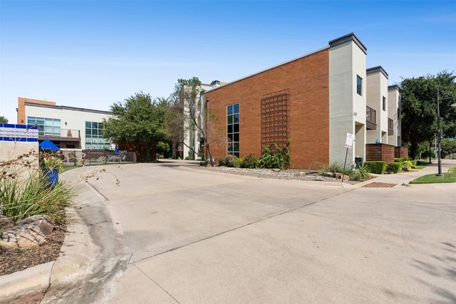 2608 Museum Way 3202, Fort Worth, TX 76107