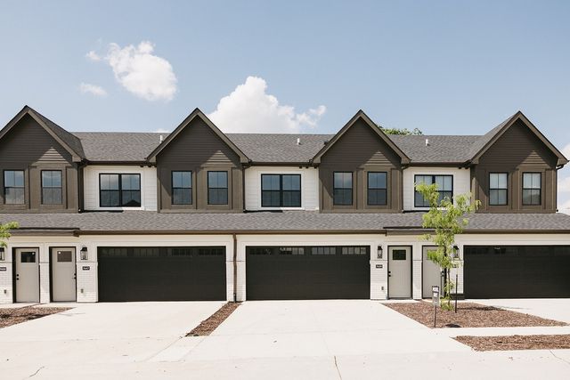 7701 Presence Lane, West Des Moines, IA 50266