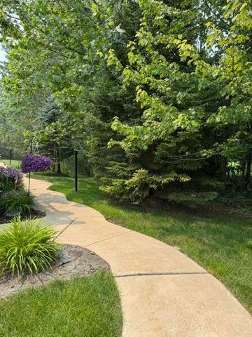 432 Marigold Circle, Westland, MI 48185