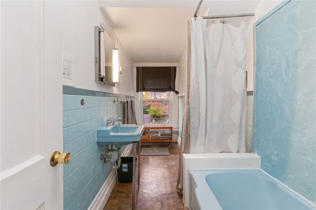 3358 Perrysville Ave, Observatory Hill, PA 15214