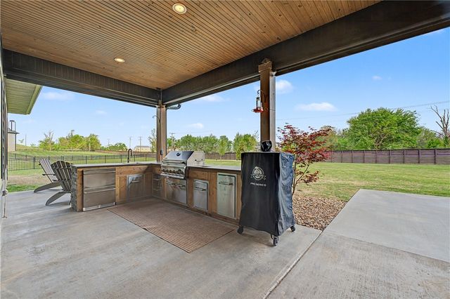 1750 Westend Avenue, Centerton, AR 72719