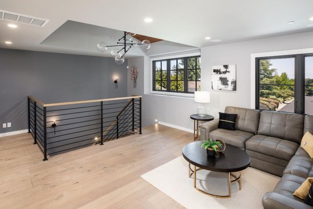 140 Twin Oaks Drive, Los Gatos, CA 95032