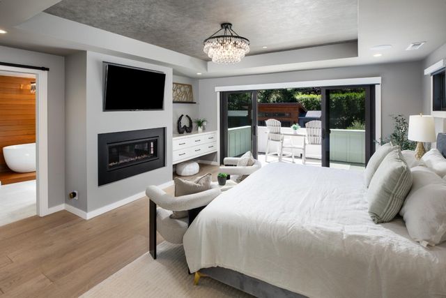 140 Twin Oaks Drive, Los Gatos, CA 95032