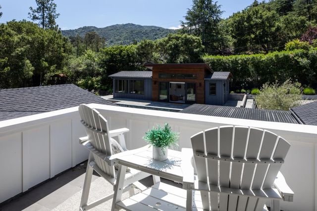 140 Twin Oaks Drive, Los Gatos, CA 95032