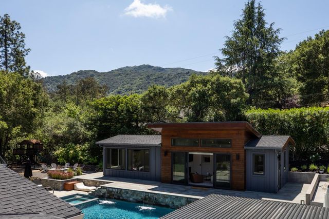 140 Twin Oaks Drive, Los Gatos, CA 95032