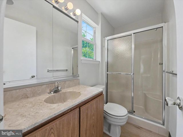 1306 FAIRBOURNE CT, Lansdale, PA 19446
