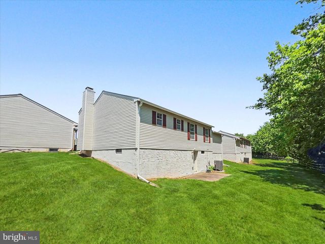 1306 FAIRBOURNE CT, Lansdale, PA 19446