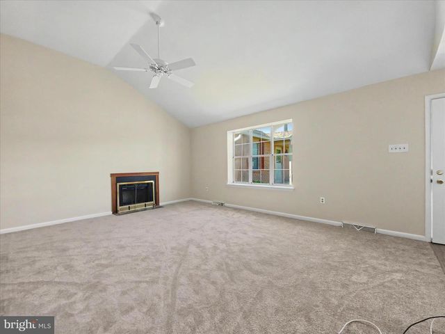1306 FAIRBOURNE CT, Lansdale, PA 19446