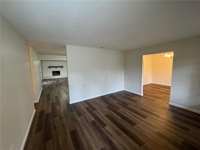 11830 Old Moffat Road, Wilmer, AL 36587