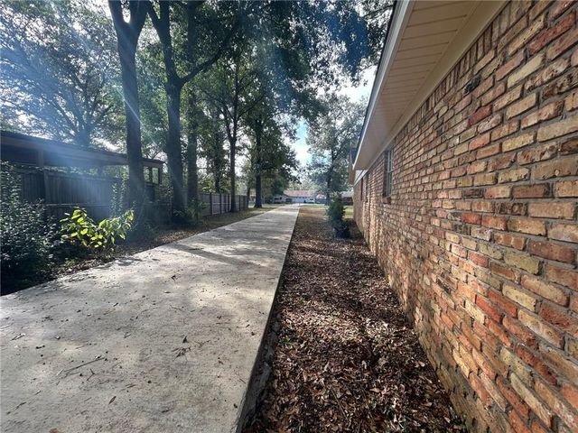 11830 Old Moffat Road, Wilmer, AL 36587