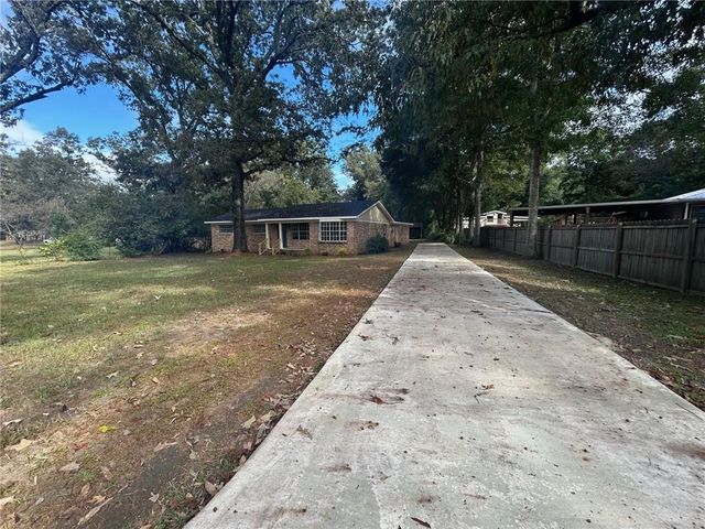 11830 Old Moffat Road, Wilmer, AL 36587