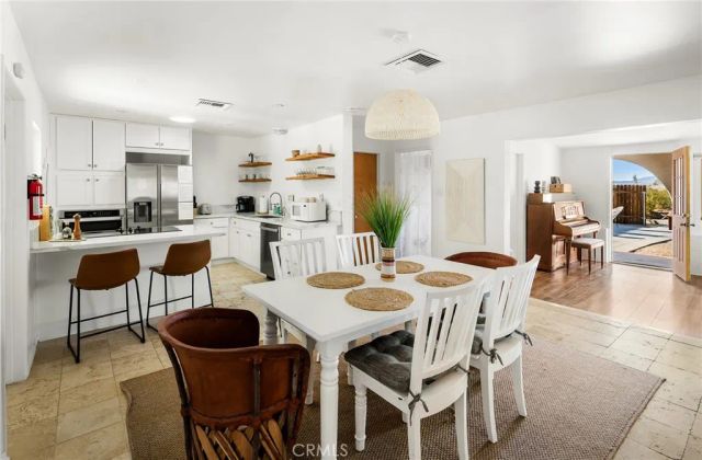 80322 Mesa Drive, 29 Palms, CA 92277