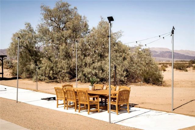 80322 Mesa Drive, 29 Palms, CA 92277
