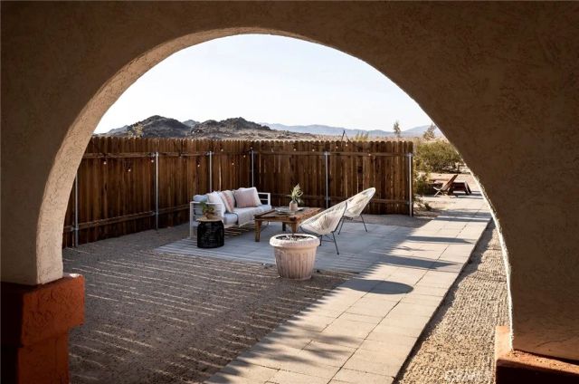 80322 Mesa Drive, 29 Palms, CA 92277