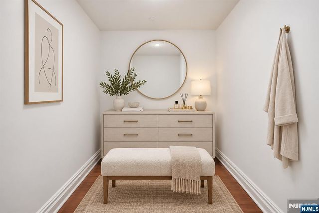22 Oxford Landing, Weehawken, NJ 07086