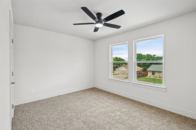 702 Perkins Court, Granbury, TX 76048