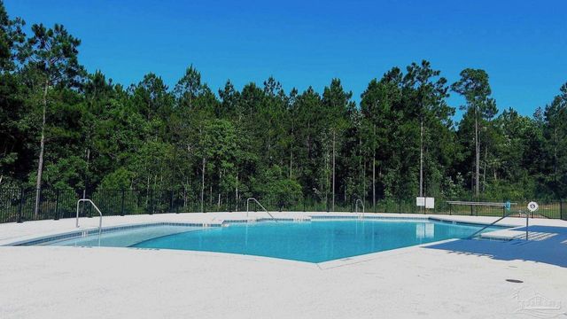 8414 Riverstone Dr, Pensacola, FL 32526